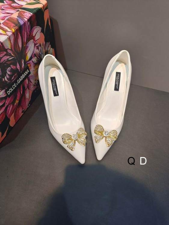 Picture of Dolce Gabbana Shoes _SKUDGsz35-4010CM5CGDT03024431